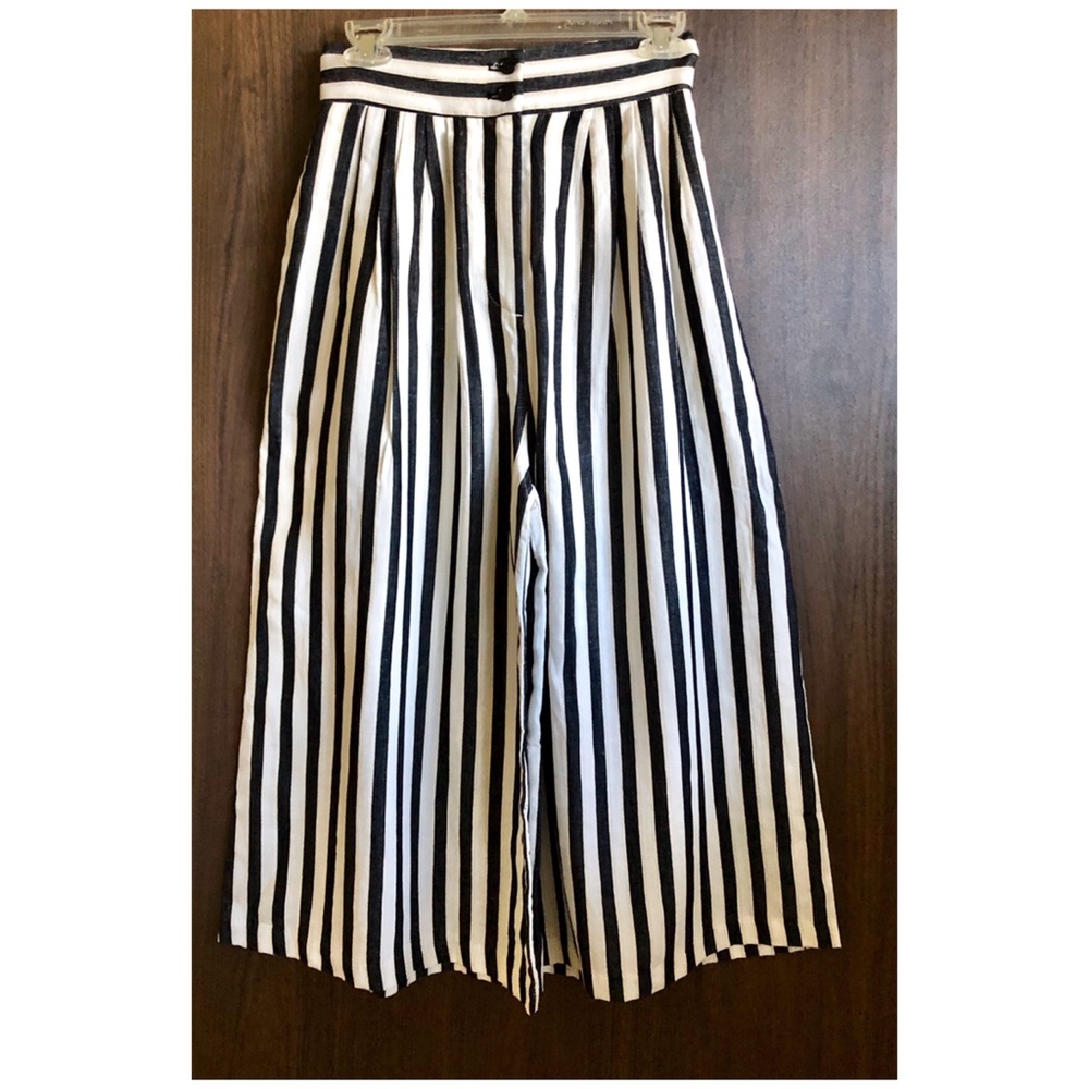 Stripe Gauchos